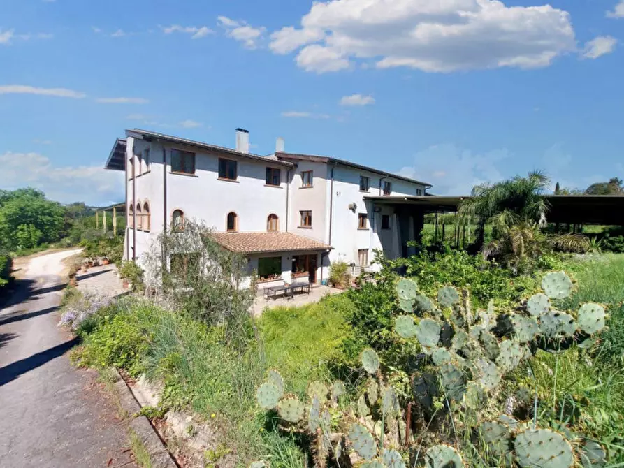 Immagine 1 di Rustico / casale in vendita  in Via della Giustiniana, N. 405 a Roma