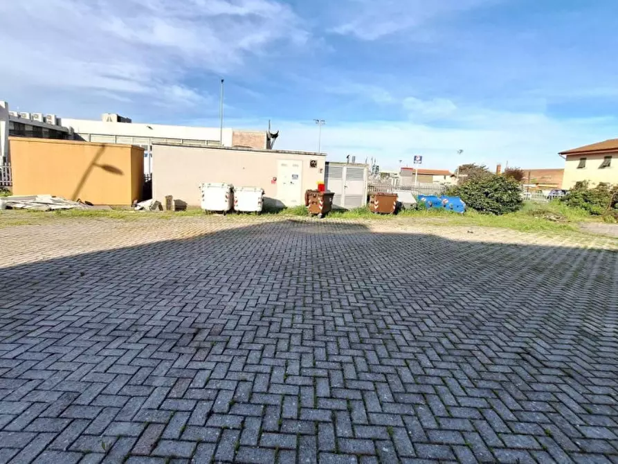 Immagine 28 di Ufficio in vendita  in Via Tosco Romagnola Sud, N. 29 a Montelupo Fiorentino