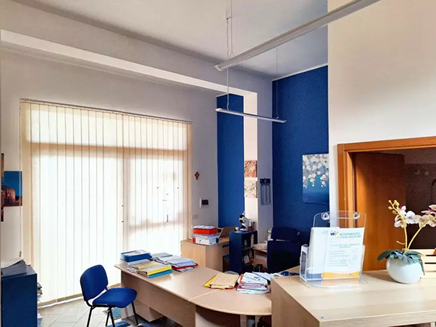 Immagine 1 di Negozio in vendita  in P.zza Unità d'Italia, N. snc a Piazza Armerina