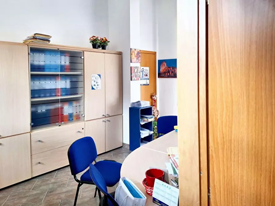 Immagine 3 di Negozio in vendita  in P.zza Unità d'Italia, N. snc a Piazza Armerina