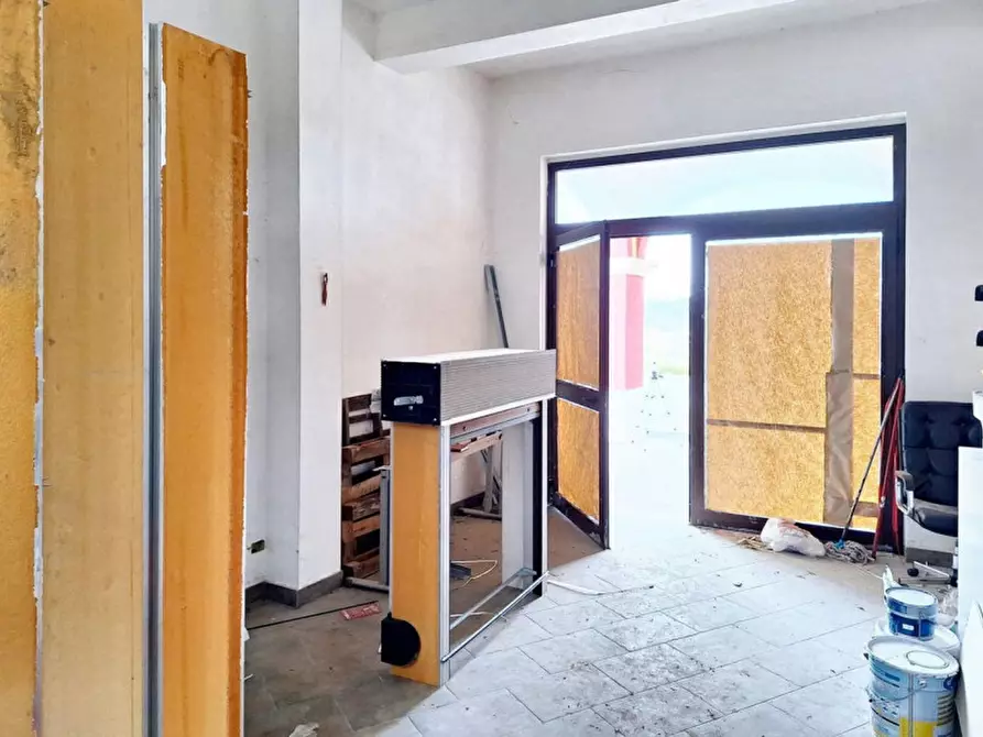 Immagine 5 di Negozio in vendita  in P.zza Unità d'Italia, N. snc a Piazza Armerina