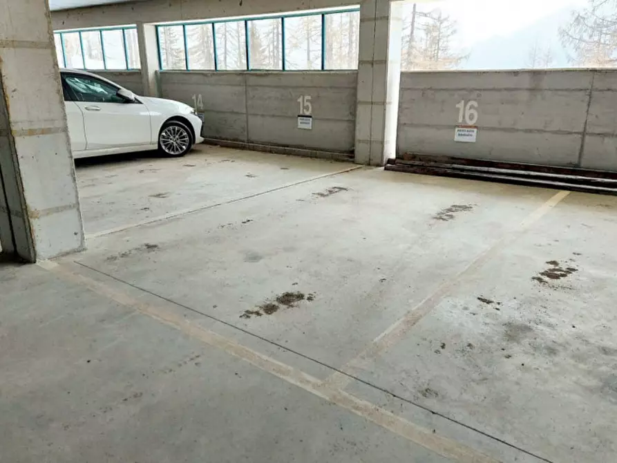 Immagine 3 di Posto auto in vendita  in Motta di sotto, N. snc a Campodolcino