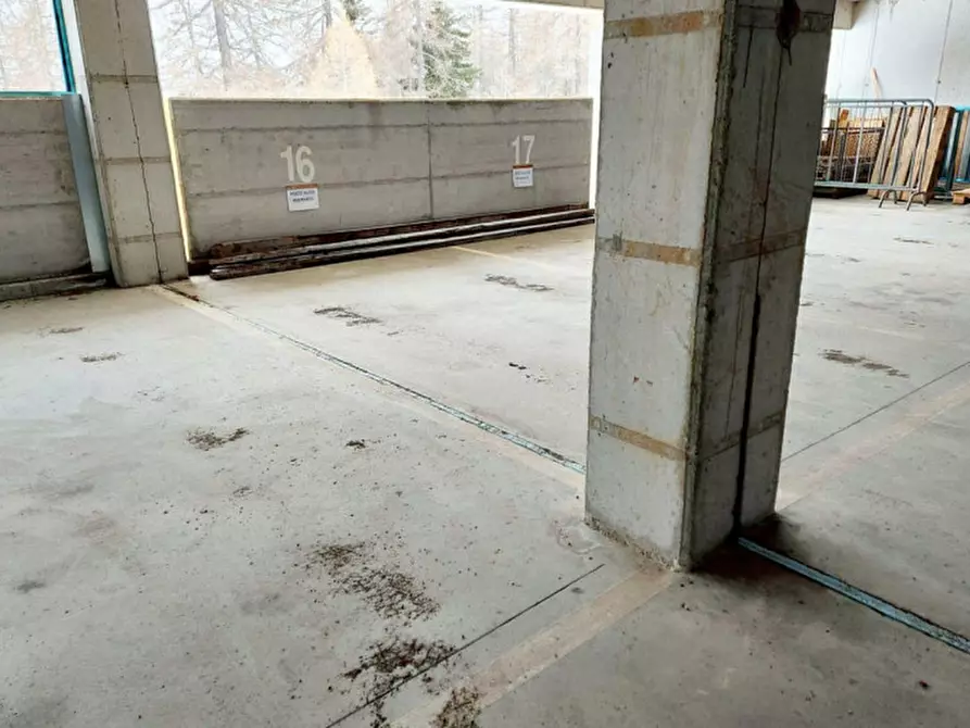 Immagine 4 di Posto auto in vendita  in Motta di sotto, N. snc a Campodolcino