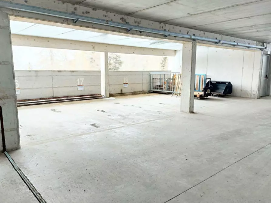 Immagine 5 di Posto auto in vendita  in Motta di sotto, N. snc a Campodolcino