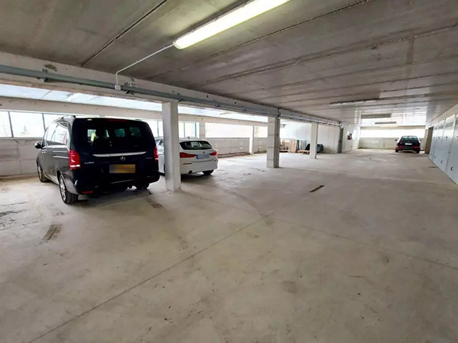 Immagine 4 di Posto auto in vendita  in Motta di sotto, N. snc a Campodolcino