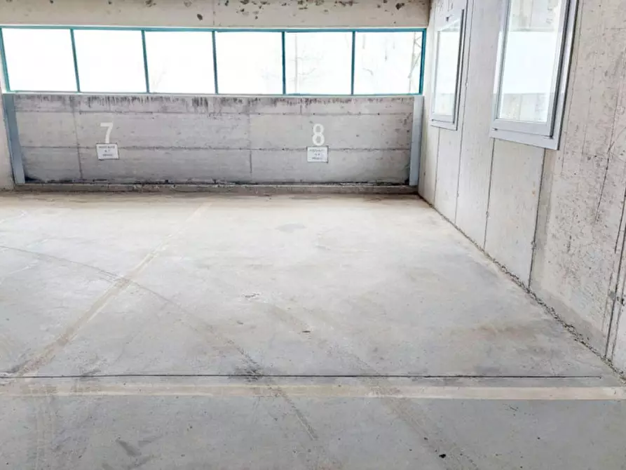 Immagine 1 di Posto auto in vendita  in Motta di sotto, N. snc a Campodolcino