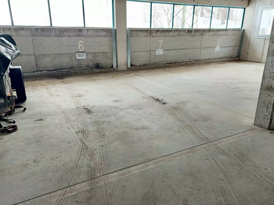 Immagine 3 di Posto auto in vendita  in Motta di sotto, N. snc a Campodolcino