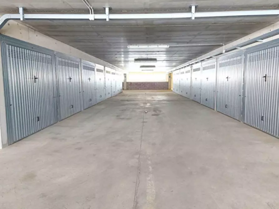 Immagine 12 di Posto auto in vendita  in Motta di sotto, N. snc a Campodolcino