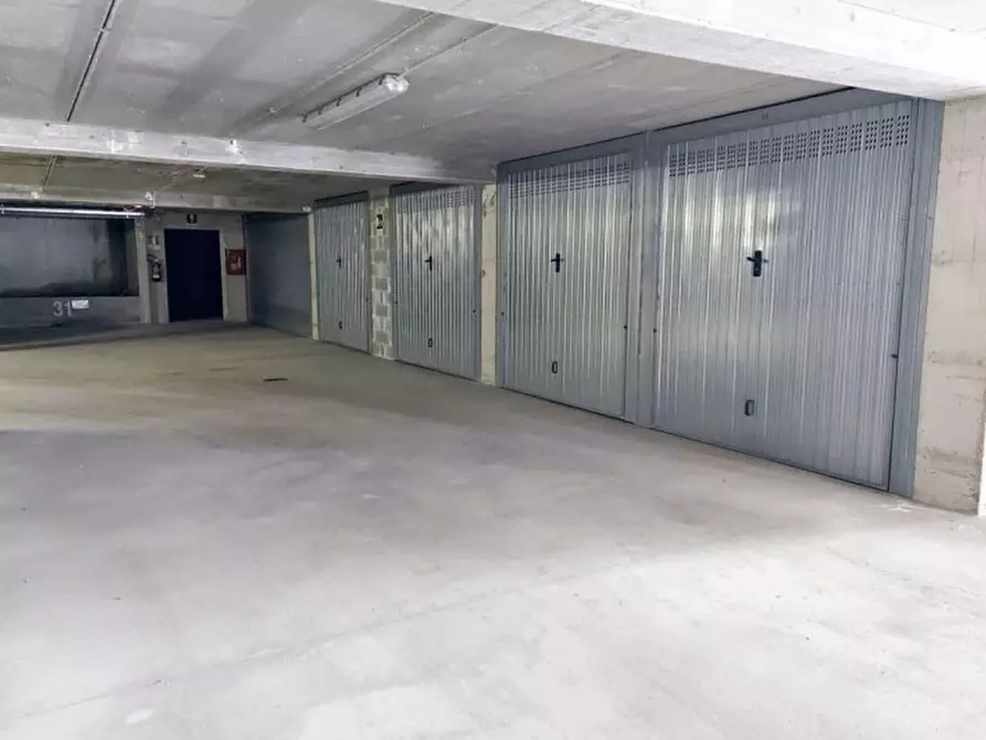 Immagine 3 di Posto auto in vendita  in Motta di sotto, N. snc a Campodolcino