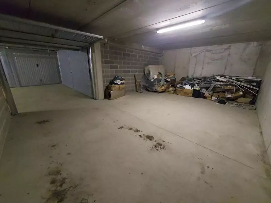 Immagine 4 di Posto auto in vendita  in Motta di sotto, N. snc a Campodolcino