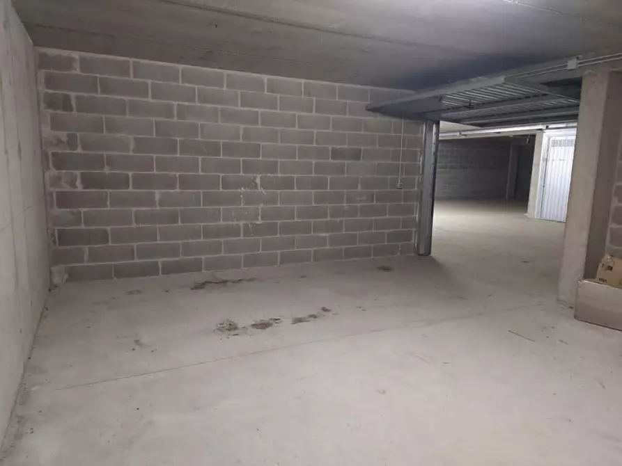 Immagine 5 di Posto auto in vendita  in Motta di sotto, N. snc a Campodolcino