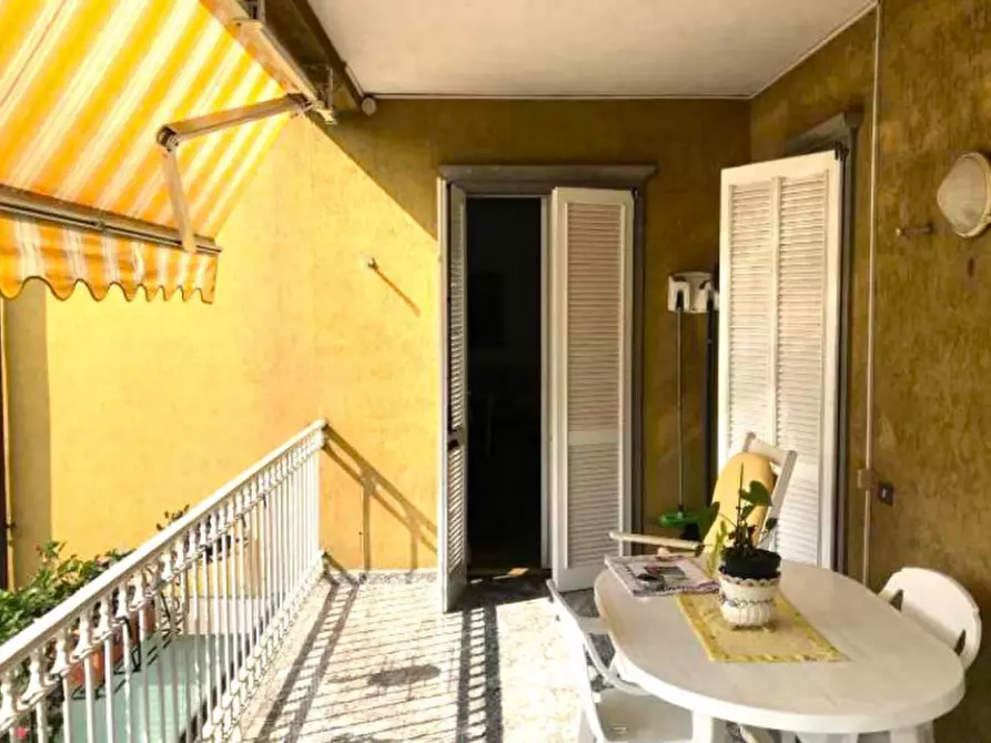 Immagine 4 di Appartamento in vendita  in Via Pietro Gobertti, N. 16 a Lovere