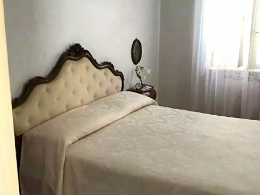 Immagine 5 di Appartamento in vendita  in Via Pietro Gobertti, N. 16 a Lovere