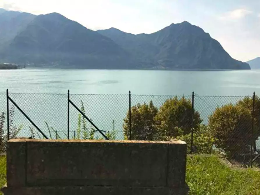 Immagine 12 di Appartamento in vendita  in Via Pietro Gobertti, N. 16 a Lovere