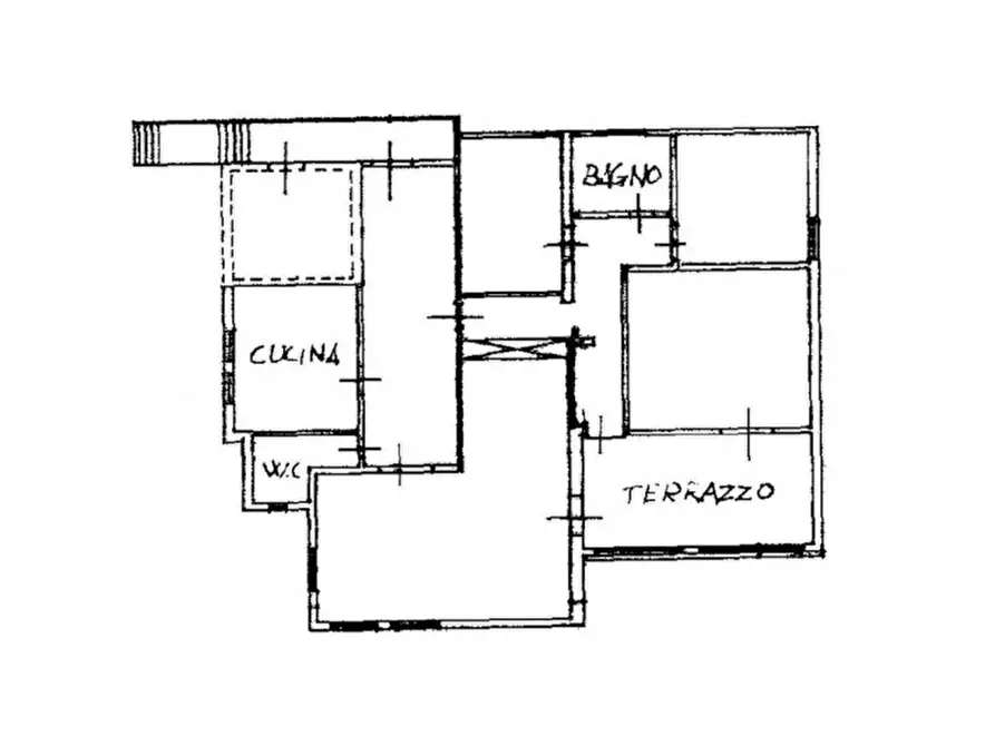 Immagine 17 di Appartamento in vendita  in Via Pietro Gobertti, N. 16 a Lovere