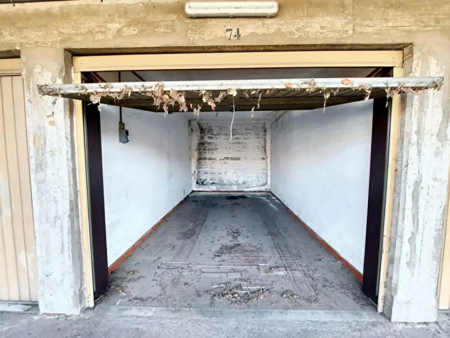 Immagine 2 di Posto auto in vendita  in Via Giacomo Leopardi, N. 28 a Colleferro