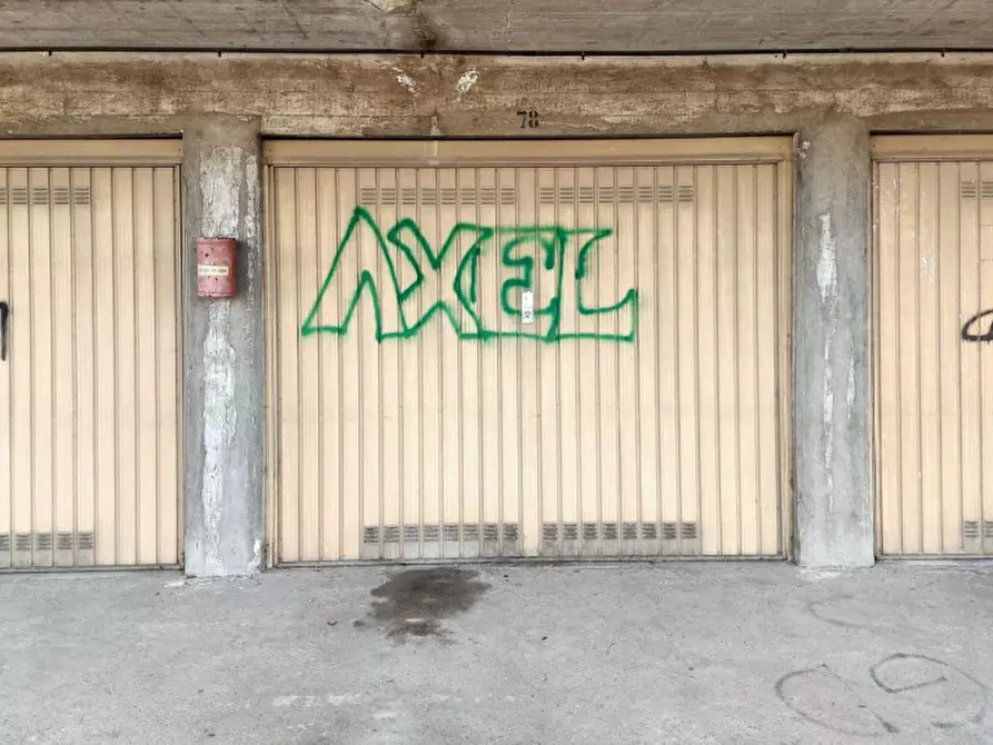 Immagine 10 di Posto auto in vendita  in Via Giacomo Leopardi, N. 28 a Colleferro