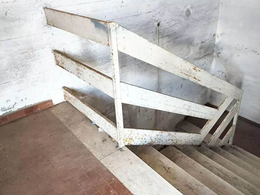 Immagine 12 di Posto auto in vendita  in Via Giacomo Leopardi, N. 28 a Colleferro