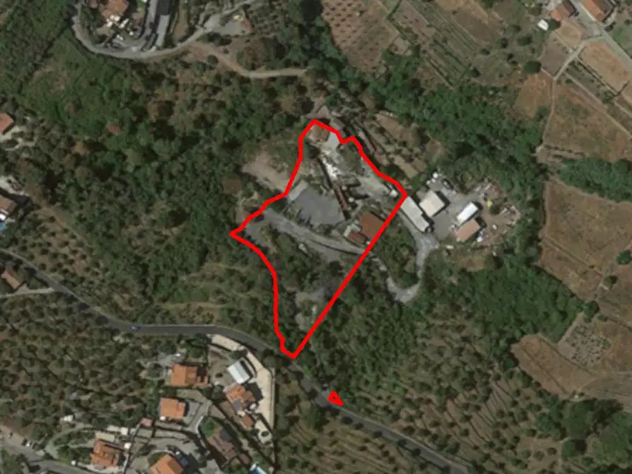 Immagine 1 di Terreno in vendita  in via Dolcedo, N. snc a Imperia