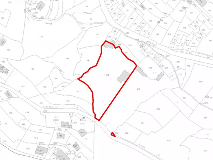 Immagine 2 di Terreno in vendita  in via Dolcedo, N. snc a Imperia