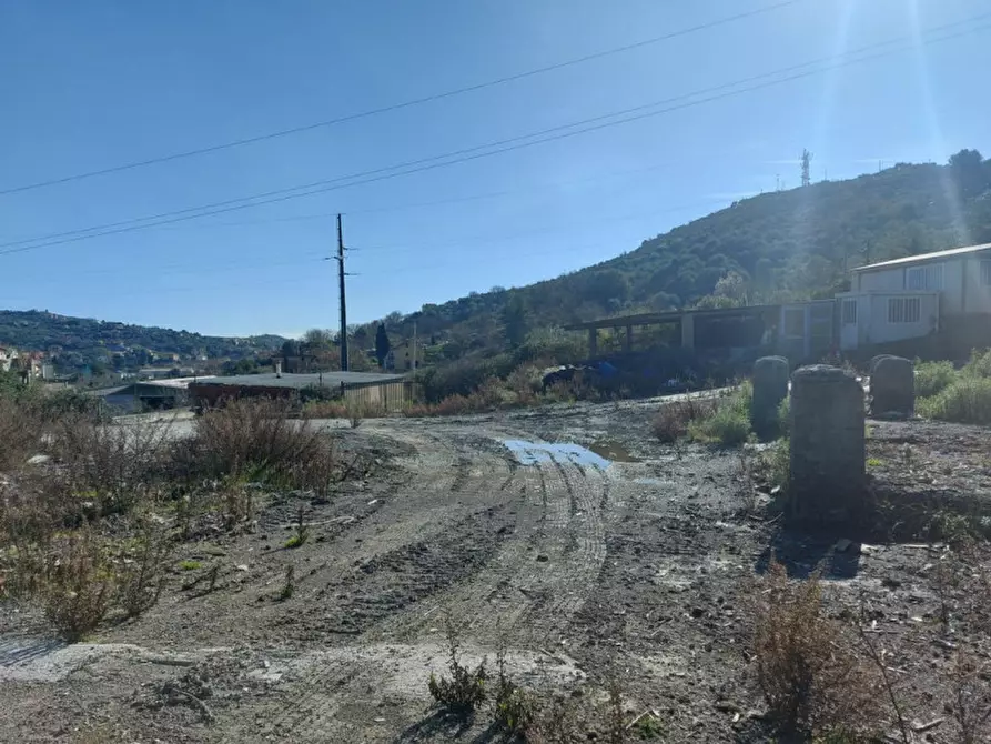 Immagine 12 di Terreno in vendita  in via Dolcedo, N. snc a Imperia