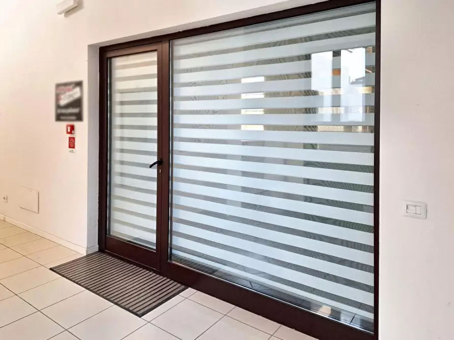 Immagine 1 di Negozio in vendita  in Via  Don Giuseppe Diana, N. snc a Gubbio