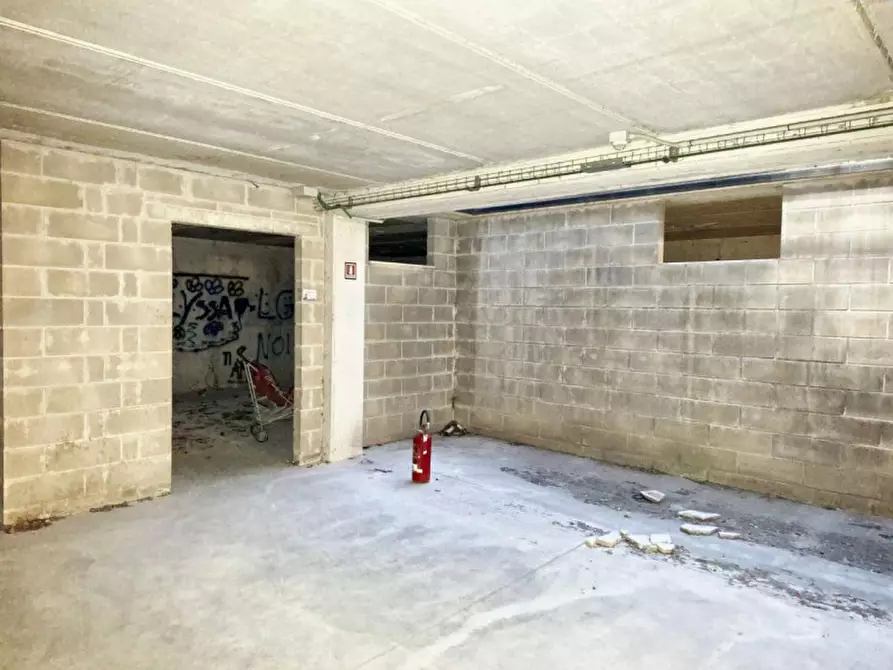 Immagine 10 di Negozio in vendita  in Via  Don Giuseppe Diana, N. snc a Gubbio