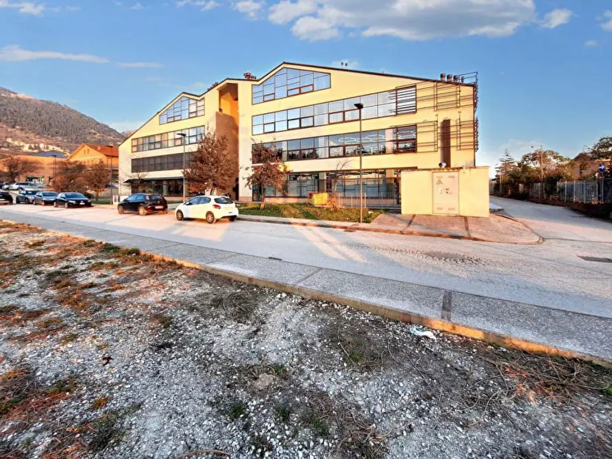 Immagine 11 di Negozio in vendita  in Via  Don Giuseppe Diana, N. snc a Gubbio