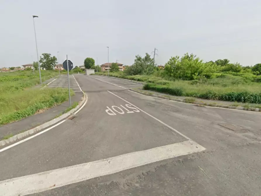 Immagine 6 di Terreno in vendita  in Via Camillo Benso Conte di Cavour, N. snc a Inverno E Monteleone