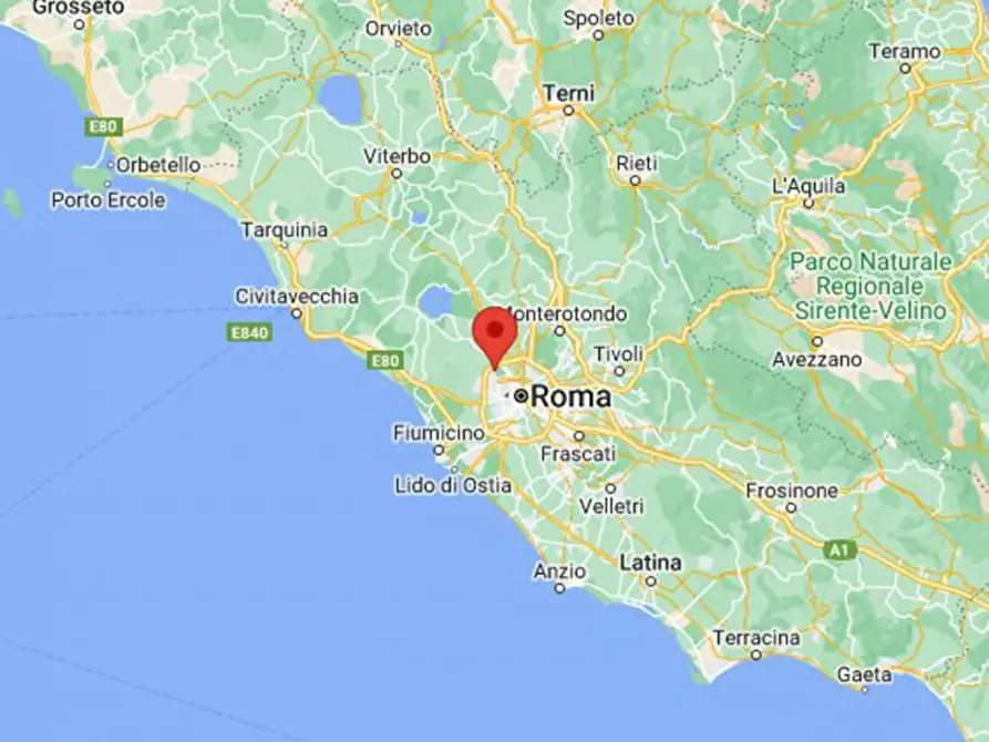 Immagine 13 di Posto auto in vendita  in Via Silvio Antoniano, N. snc a Roma