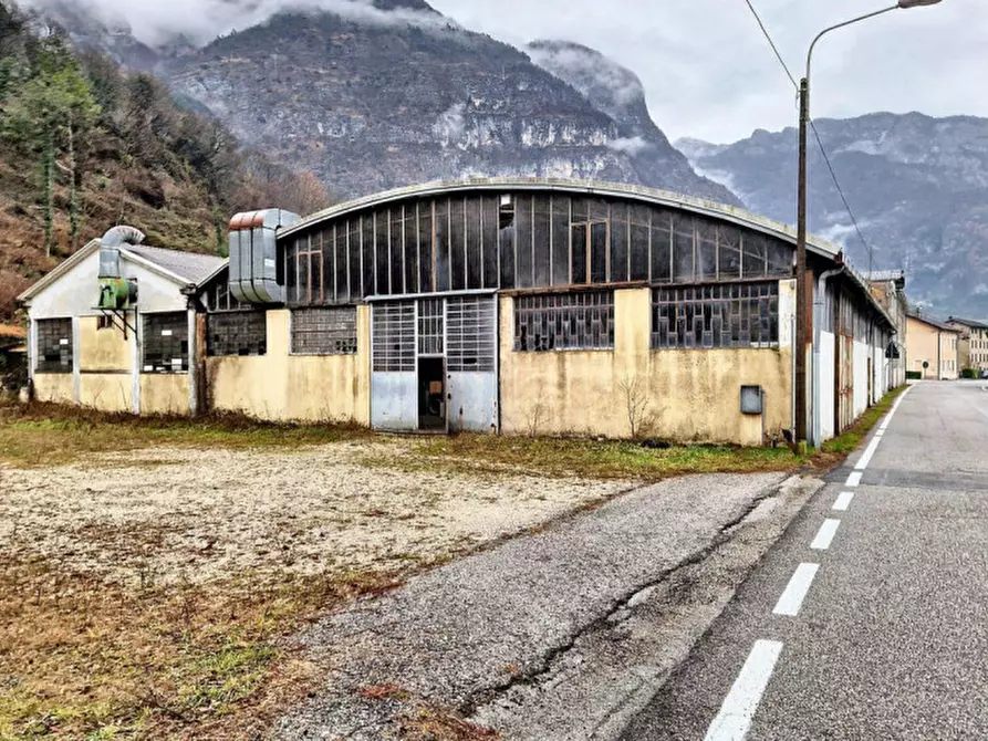 Immagine 1 di Capannone industriale in vendita  in Via Cerati (Via Dogana), N. 25 a Valdastico