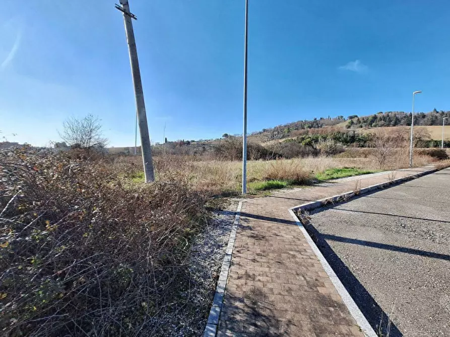 Immagine 9 di Terreno in vendita  in C. da Peschiera, N. snc a Macerata