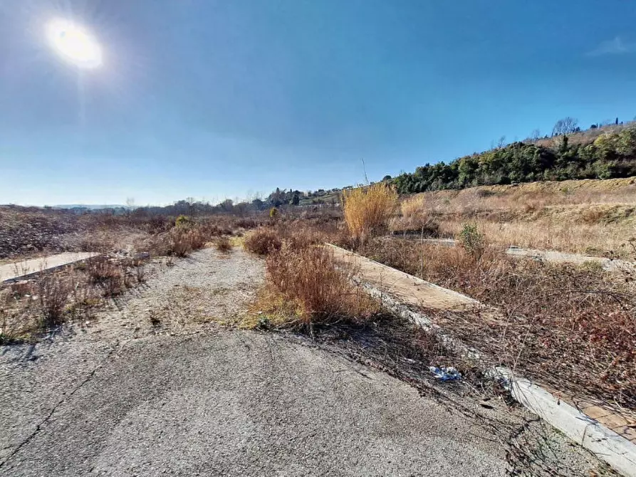 Immagine 13 di Terreno in vendita  in C. da Peschiera, N. snc a Macerata