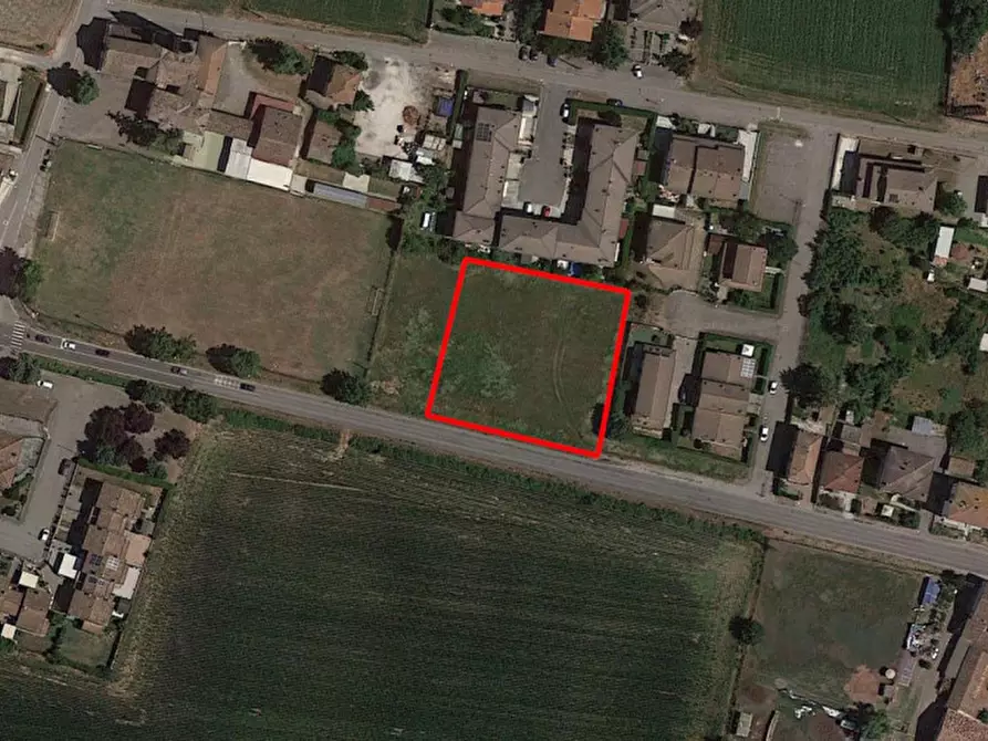 Immagine 1 di Terreno in vendita  in Via San Protaso, N. snc a Fiorenzuola D'arda