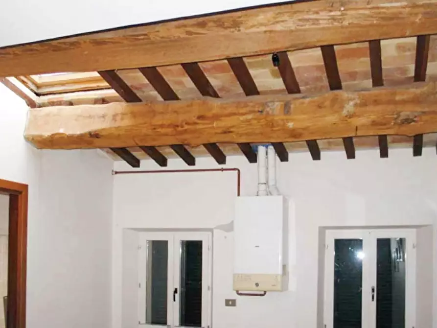 Immagine 3 di Ufficio in vendita  in Via Massei, N. 12 a Camerino