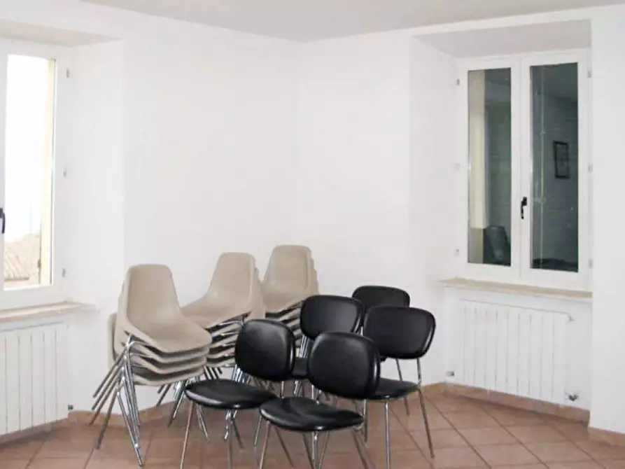 Immagine 7 di Ufficio in vendita  in Via Massei, N. 12 a Camerino