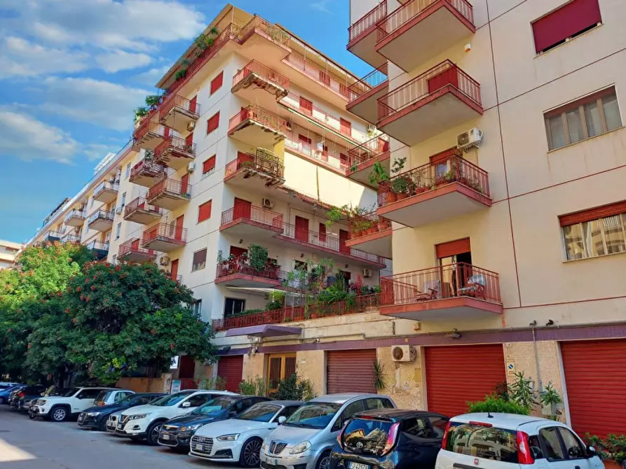 Immagine 18 di Appartamento in vendita  in Via Generale V. Streva, N. 21 a Palermo