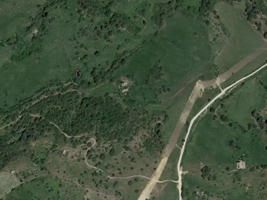 Immagine 4 di Magazzino in vendita  in Contrada Gorgazzo, N. snc a Sperlinga