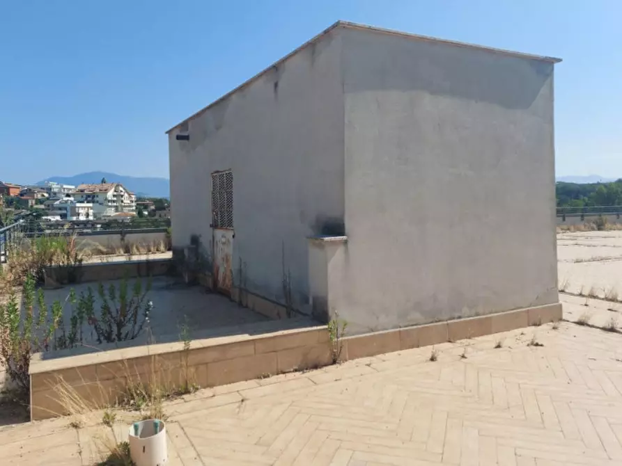 Immagine 20 di Attività commerciale in vendita  in Via Palombarese, N. Km 18,900 a Guidonia Montecelio