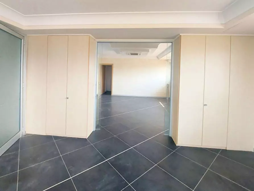 Immagine 25 di Attività commerciale in vendita  in Via Palombarese, N. Km 18,900 a Guidonia Montecelio