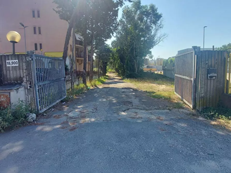 Immagine 29 di Attività commerciale in vendita  in Via Palombarese, N. Km 18,900 a Guidonia Montecelio