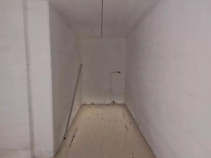 Immagine 5 di Posto auto in vendita  in Via Della Cartiera, N. 14 e 20 a Forli'