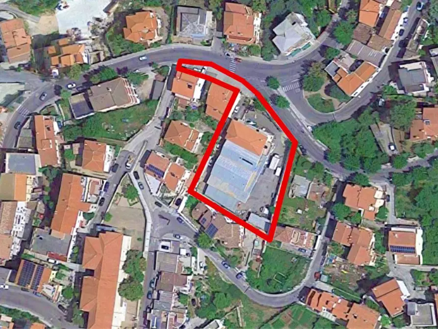 Immagine 27 di Capannone industriale in vendita  in Vico Alessandro Manzoni, N. 25 a Oliena