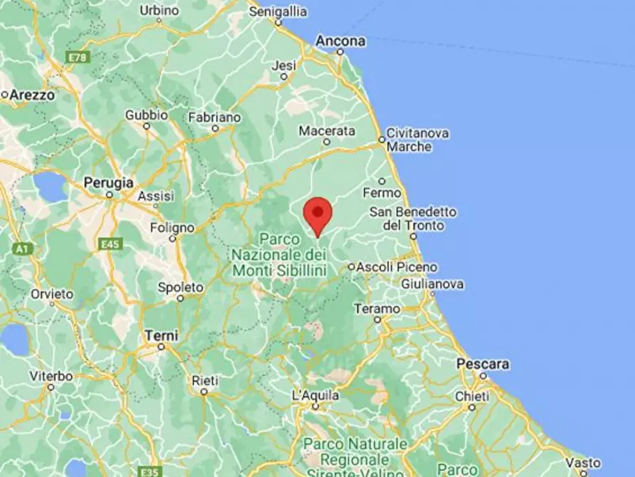 Immagine 13 di Magazzino in vendita  in Via Campo sportivo (Via della Libertà), N. snc a Comunanza