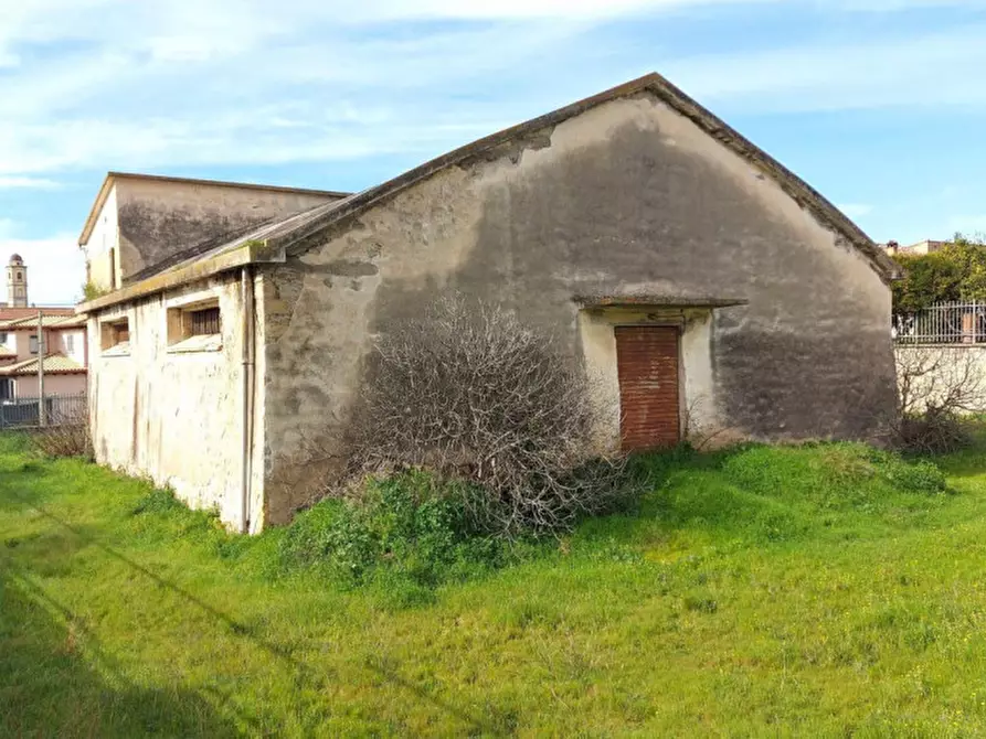 Immagine 5 di Capannone industriale in vendita  in Via Is Bangius, N. 23-25 a Tuili
