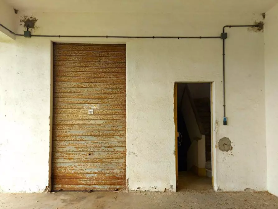 Immagine 6 di Capannone industriale in vendita  in Via Is Bangius, N. 23-25 a Tuili