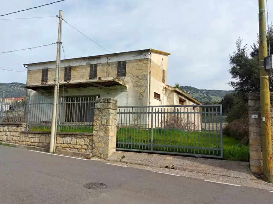 Immagine 19 di Capannone industriale in vendita  in Via Is Bangius, N. 23-25 a Tuili