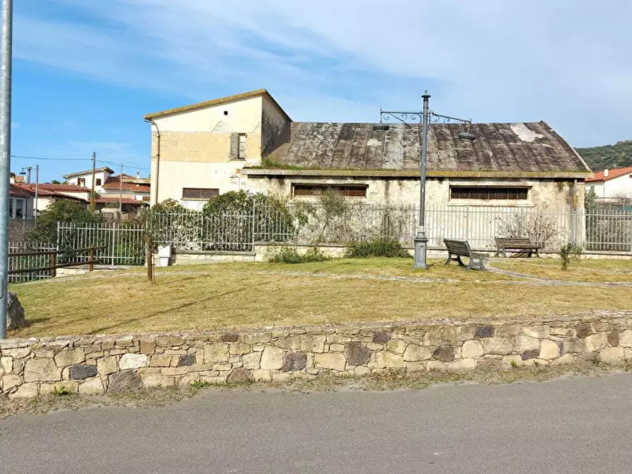 Immagine 20 di Capannone industriale in vendita  in Via Is Bangius, N. 23-25 a Tuili