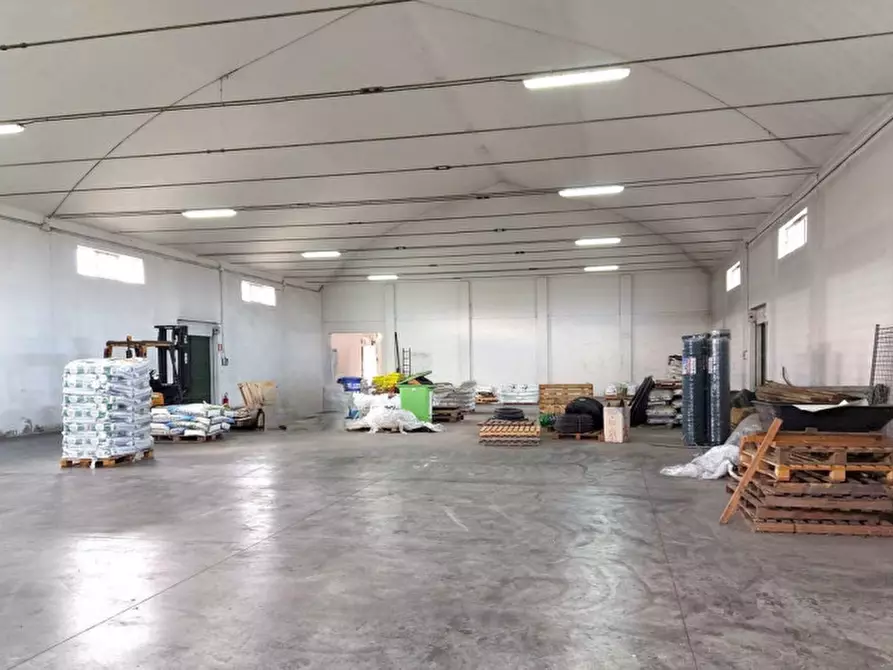 Immagine 2 di Capannone industriale in vendita  in Via Antonio Gramsci, N. 188 a Guspini