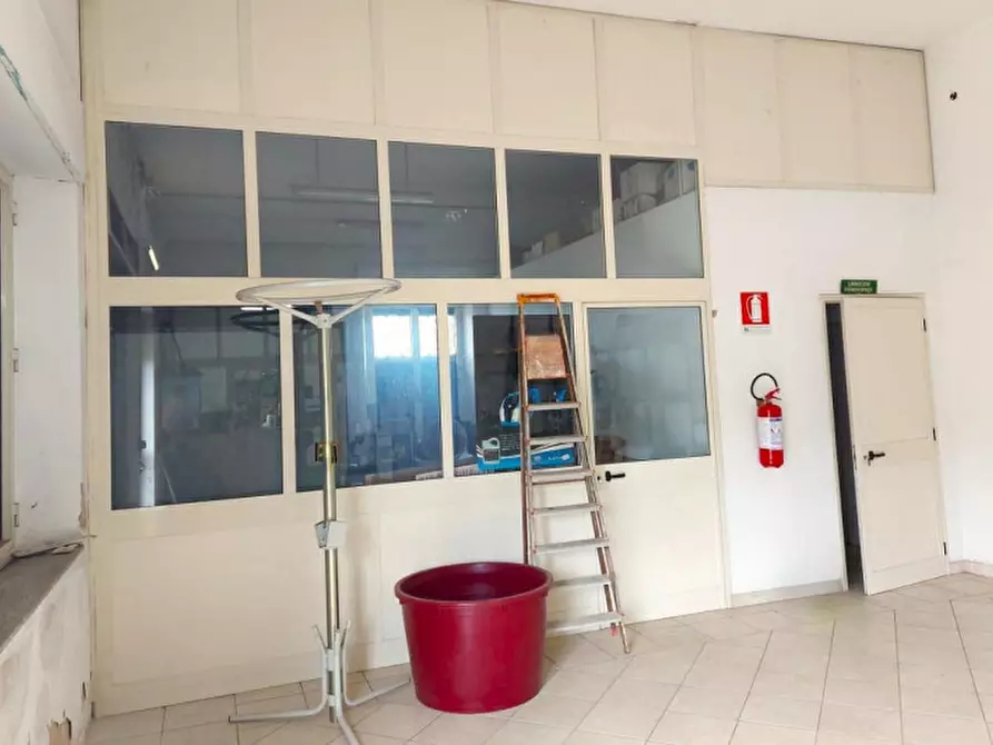 Immagine 10 di Capannone industriale in vendita  in Via Antonio Gramsci, N. 188 a Guspini